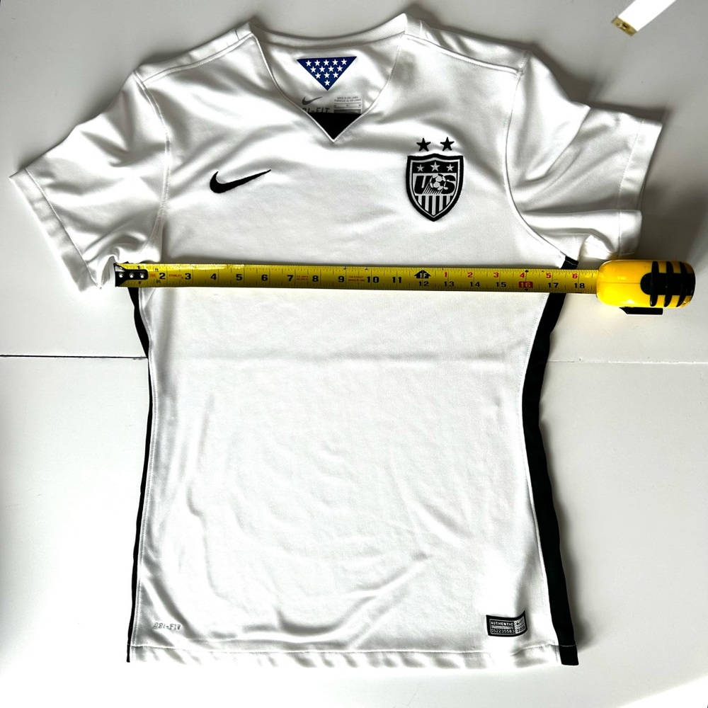 🌸Women’s 2015 U.S. Soccer Jersey. Size: Medium. White/Black - Picture 2 of 10